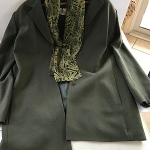 Green100% wool 2-piece pants suit, size 12, with Scarf & Silk iBlouse